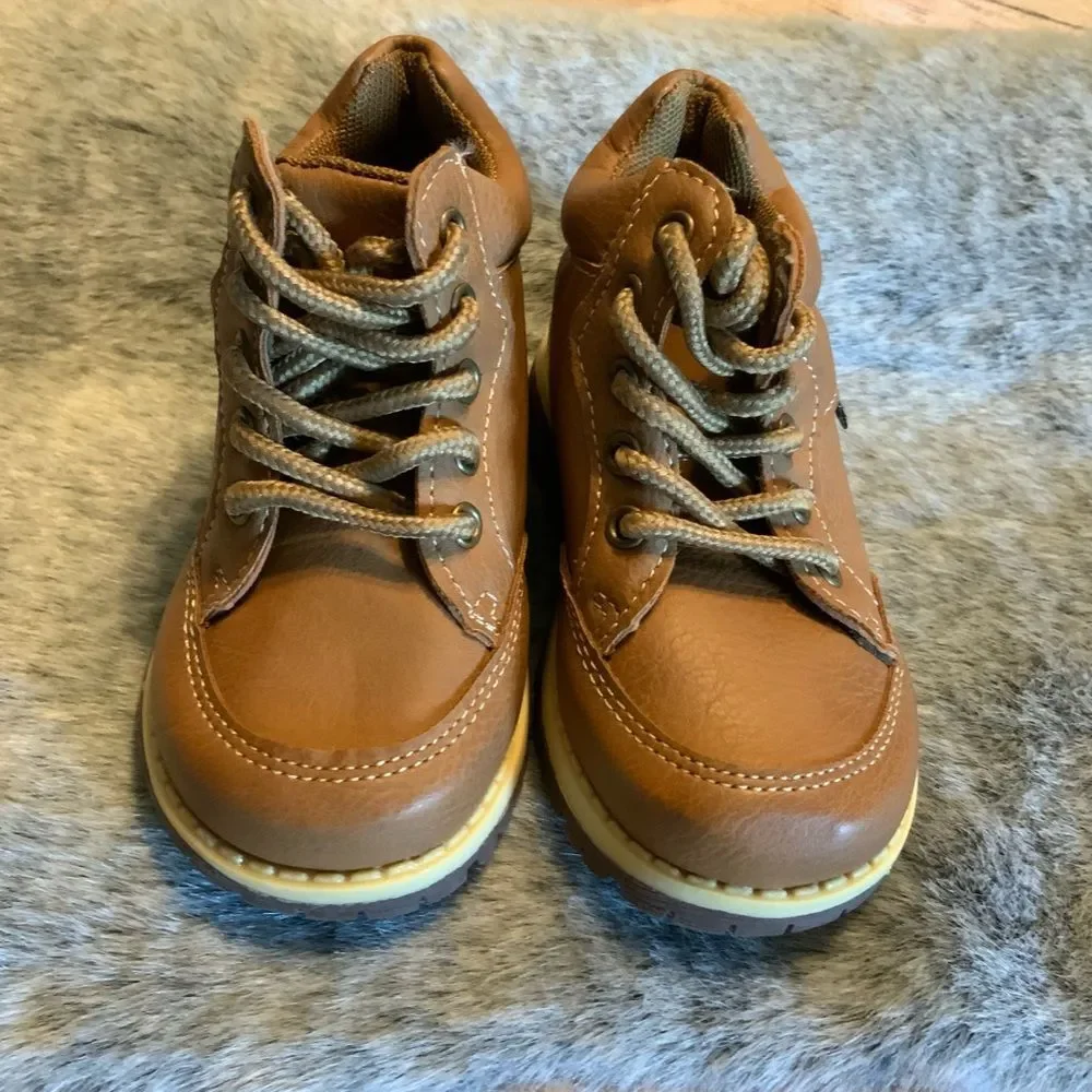 Akademiks Tan Baby Lace Up Ankle Boots Size 6